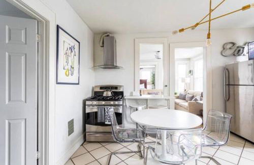 Revamped 3BR Apt with Easy Check-In Family-Friendly - Foto 38