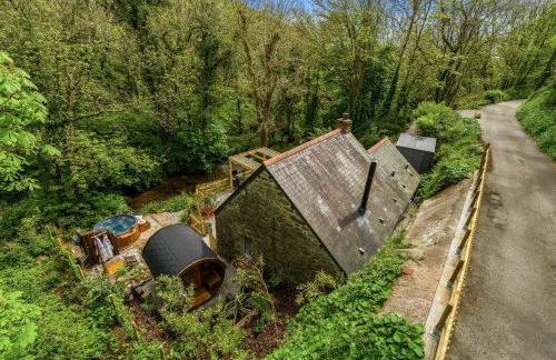 The Enchanted Cottage - Photo 20