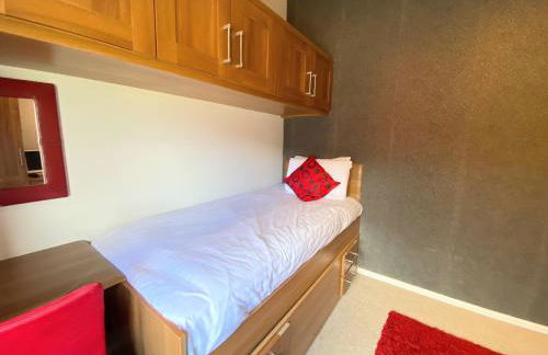 Benarty 11 with Private Hot Tub - Fife - Loch Leven - Lomond Hills - Pet Friendly - Photo 22