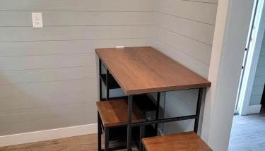 Romantic Glamping Getaway Perfect for Quality Time with Your Partner: Cute Tiny House near Owensville, Missouri - Foto 3