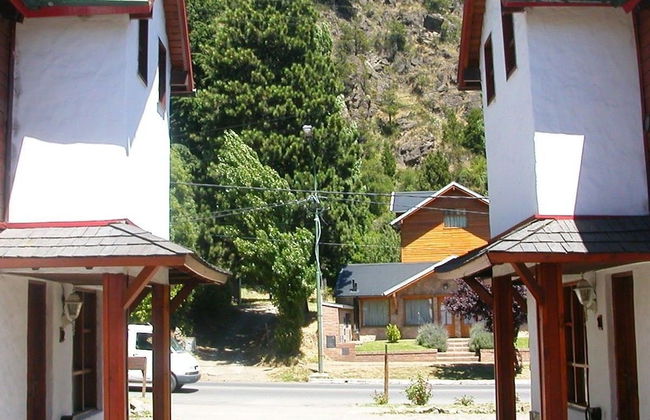 Los Cerezos - Foto 1