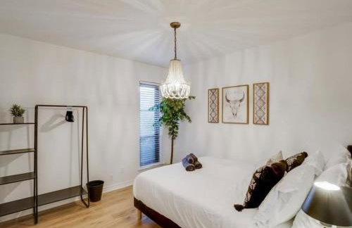 Posh 6BR 2,5BA Holiday Home with Pool, Media-Game Room & Hot Tub - Foto 12