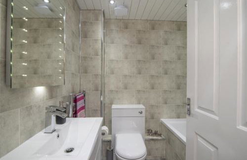 The Nelson - Spacious City Property and Free Parking - Foto 12