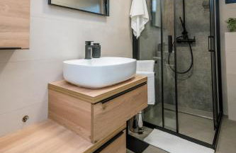 LuxStay Apartments APT3 - Private Parking, Terrace - Foto 8