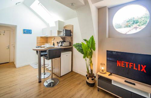 Le Ballanais - Parking - Netflix - Foto 8