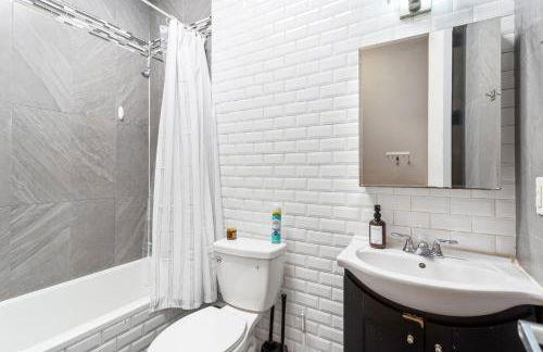 5BD Duplex w Private Patio BBQ and Arcade Games - Foto 36