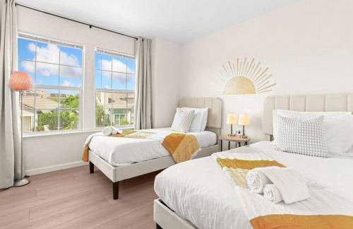 Remodeled 3B2B Bright House with a King Suite - Foto 26