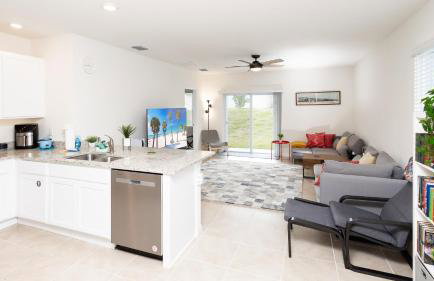 Entire House close to Disney - Foto 23