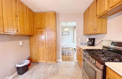 Entire Private 3 Bedrooms 1 Bathroom Single House with Fenced Garden - Photo 22