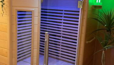 Les Loges Du Théatre 160m2 MAISON PRIVÉ 14 personnes MAX tout équipé a 200m de l'AVENUE DE CHAMPAGNE et toutes commodités DEGUSTATION CHAMPAGNE OFFERTE jacuzzi sauna jeux velos EMPLACEMENT EXCEPTIONNEL et CHIC - Foto 5