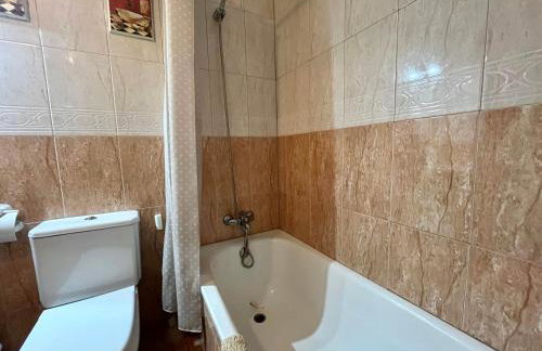 Almerimar Amplio Apartamento de 3 Habitaciones con Piscina, pista de padel, futbol y Garaje Cubierto para 2 Coches en Altas Entinas - Foto 29