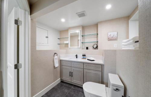 New Modern Studio - Stunning Ocean view - Photo 20