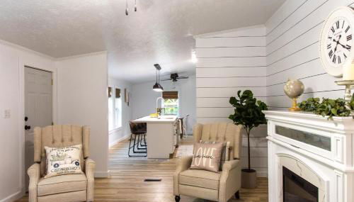 Maple Retreat with Big Pool - Photo 3