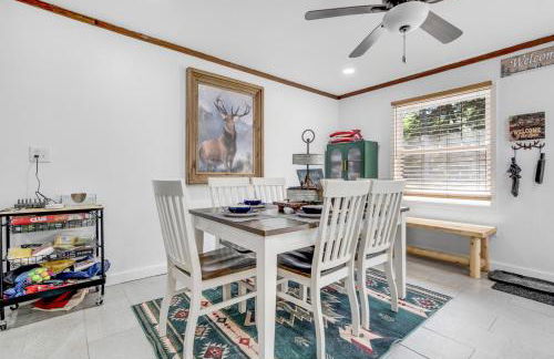 Rustic Lakehouse - Firepit & Funhouse - Foto 6