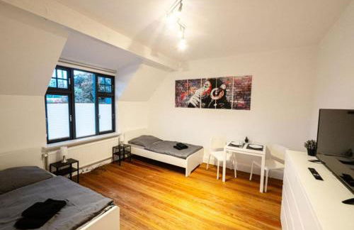 Große Monteurwohnung in Villa – 4 Zimmer, WLAN, TV, Küche – Ahrensburg Nähe Hamburg - OD06b - Foto 5