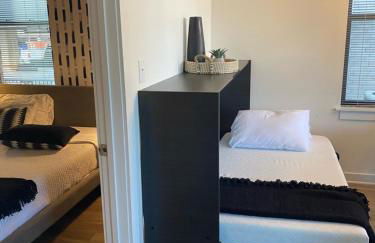 Walk to Vanderbilt and Belmont - Shuffle Board and Free Parking - Foto 33