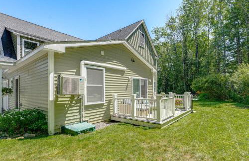 Near Portland Trails Walkable Apartment with Deck - Foto 22