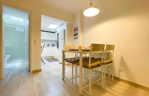 Entire 2 Bedroom Family Friendly House in Belem Lisbon 3 to 5 Guests - Photo 15