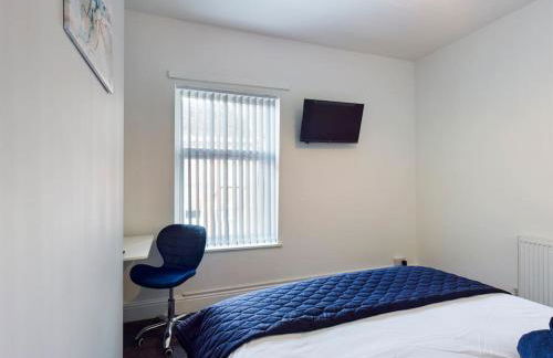 Whitmore House By RMR Accommodations - Newly Refurbed - Modern - Parking - Central - Foto 15