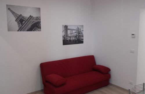 Alysia Apartment - Photo 12