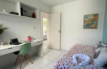 Ajuflat- Seu lar perto da Praia e da Orla de Atalaia com Ar condicionado e piscina - Foto 13