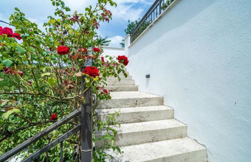 Hidden Gem Apartment - Photo 26