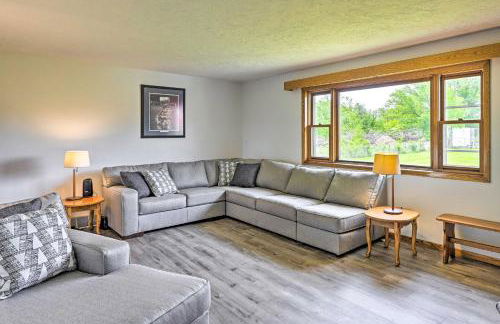 Stunning Wisconsin Retreat on Active Farm! - Foto 7