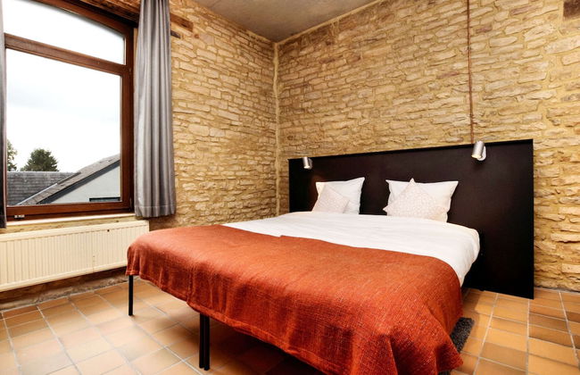 Group Villa With Pool & Sauna - Photo 9