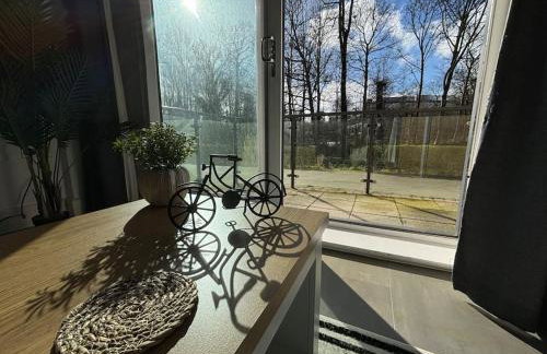 Luxury Canal-side Apartment, Hemel Hempstead, Free parking, Perfect for Contractors - Foto 16