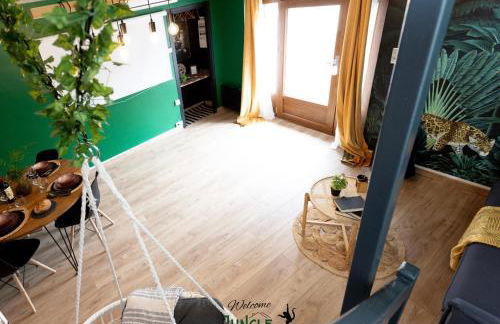 MAISON "Jungle House" 90 m2 BILLARD, RÉTROPROJECTEUR, BAR À JEUX , VINYLE, WIFI FIBRE, idéal PRO & FAMILLE à Montbrison - Foto 4