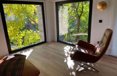 Villa privada y piscina salina y chimenea colgante - Foto 35