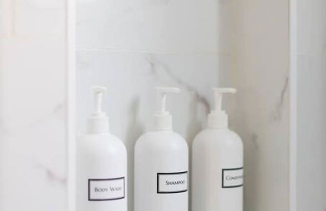 Cozy 2 BR Home With hot tub and Patio - Foto 27