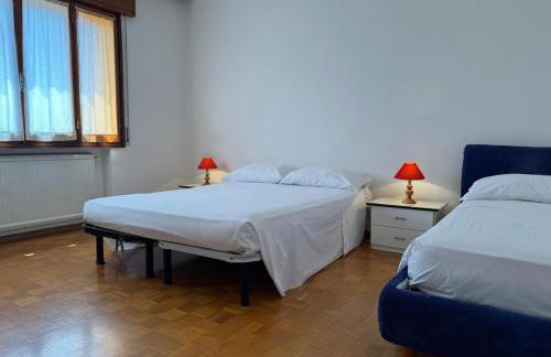 Top accommodation for flights and groups - Foto 12