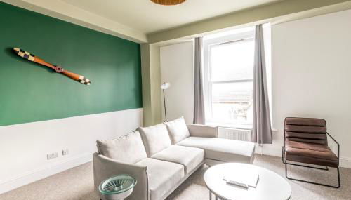 Modern Spitfire with FREE PARKING by Prescott Apartments - Foto 5