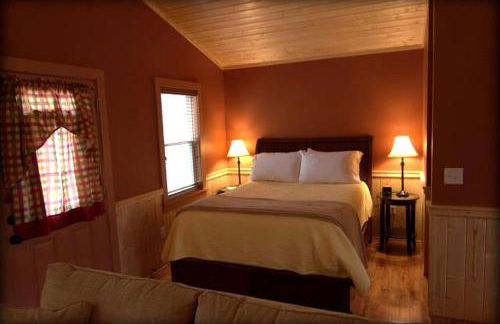 Luxury Cabin Rental with Beautiful Water Views near Charlotte, North Carolina - Foto 7