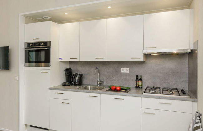 Kijkduin Chalet Near Beach - Photo 3