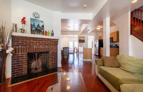 Relaxing, Spacious, Private, Walkable in Petworth! - Foto 1