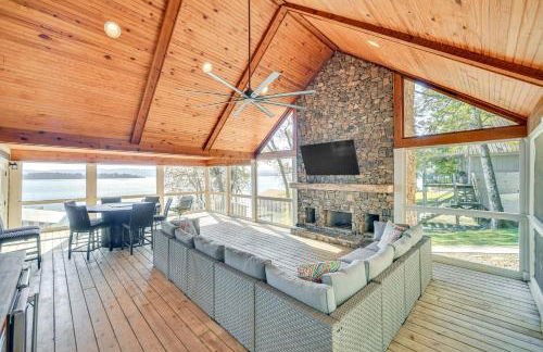 Dock and Panoramic Views Guntersville Lake Retreat! - Foto 3
