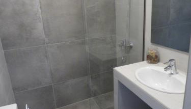 Natashas Apartments - Foto 5, Shower