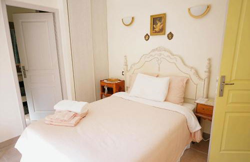 LaPetite Maison Abigail, Peaceful home in Avignon - Photo 26