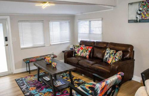 Unique Miami Art Escape w/ HotTub, Arcade & Murals - Foto 3