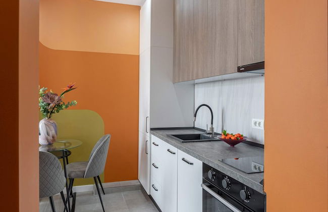 Playful & Bright 1BR near The Faculty of Law - Foto 13