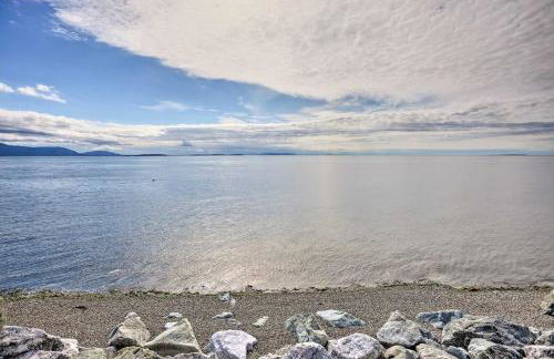 Waterfront Ferndale Home Deck and Beach Access - Foto 26