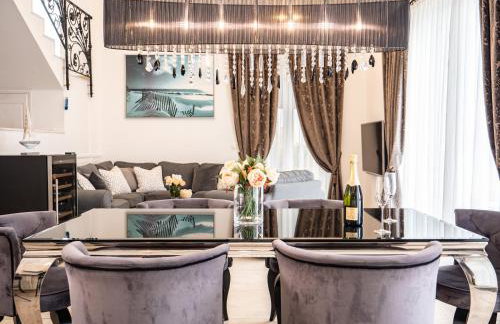 Elegant Hvar town villa with pool - Photo 3