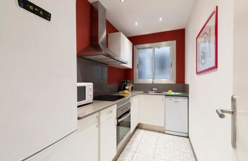 The Camp Nou FCB Apartment - Photo 16