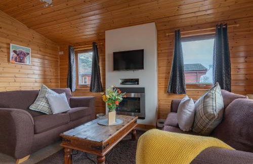 Chalet Loch Leven Lodge 10 by Interhome - Photo 2