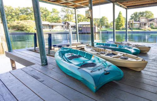 Cedar Creek Lake Villa Pool Hot Tub Dock Fishing Golf Dallas Sleeps 20 - Foto 32