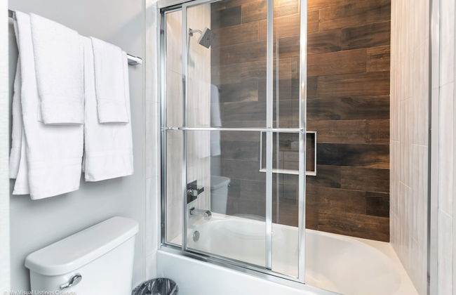 Upscale Townhome W/pool Access! 5 mi. to Disney! - Foto 13