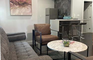 The Front Porch - Photo 5