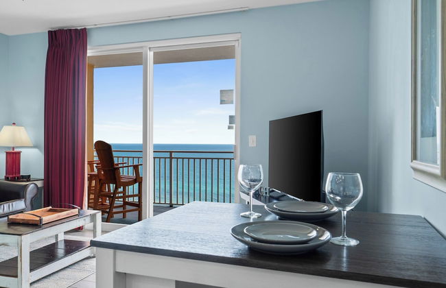 Splash Beach Resort by Book That Condo - Photo 38